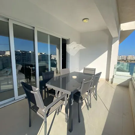 St Julians SEAFRONT Apartment