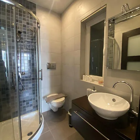 St Julians Seafront Apartment *