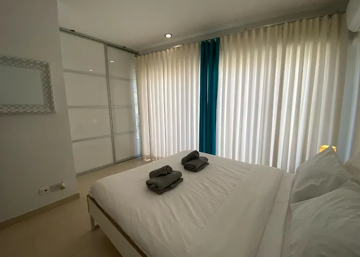 St Julians Seafront Appartement San Ġiljan